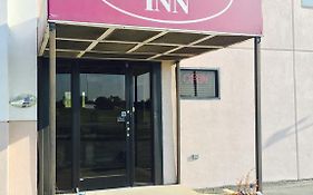 Deluxe Inn